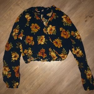 Forever 21 Tops - Women’s Cropped Blouse Forever 21 Tops - Women’s Cropped Blouse